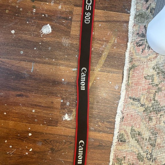 Canon EOS 90D Digital Camera (50mm lens & bag) - Picture 8 of 8